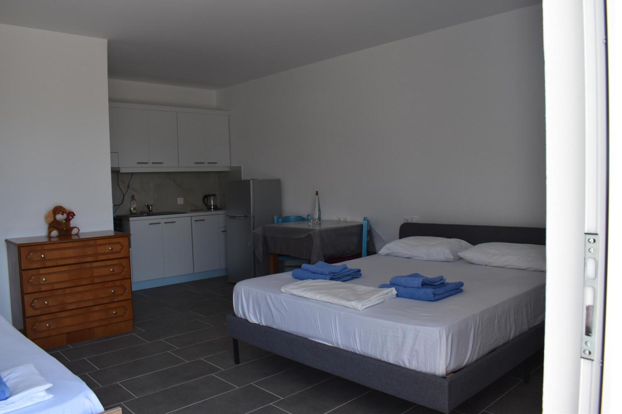 Anastasias Apartments Sarandë Exterior foto